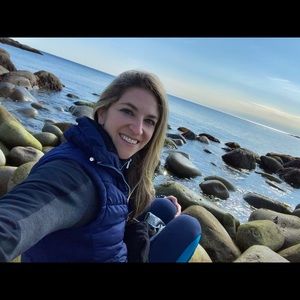 Meet your Posher, Abbey